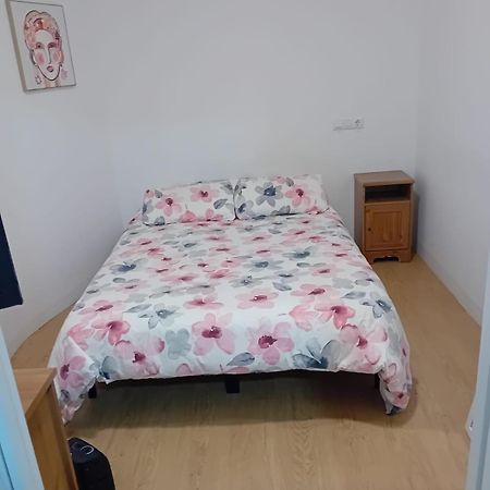 Ferienwohnung Alquilo Mini Departamento Sant Boi de Llobregat Exterior foto