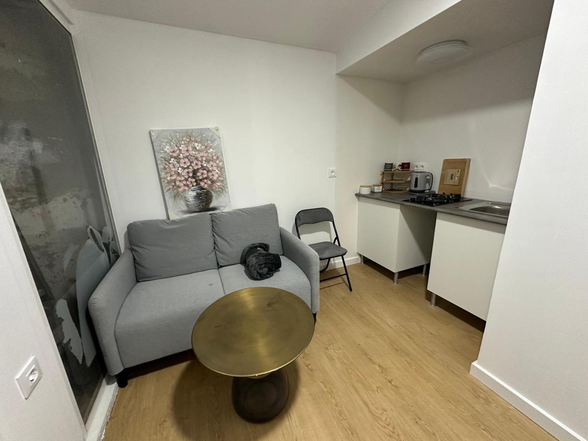 Ferienwohnung Alquilo Mini Departamento Sant Boi de Llobregat Exterior foto